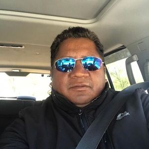 Meet your Posher, Raul